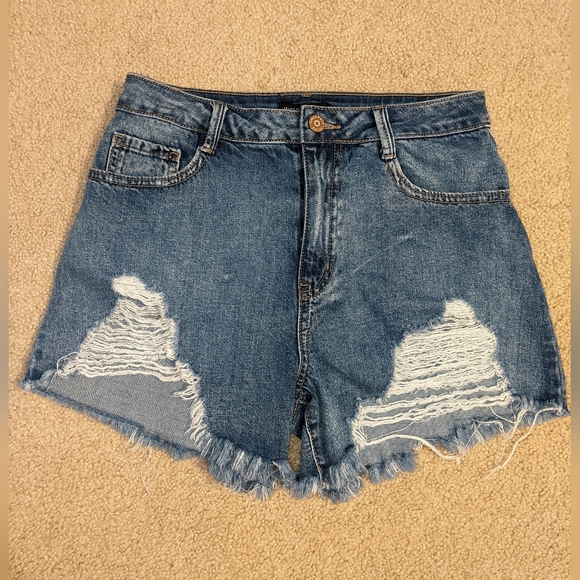 Sincerly Jules Pants - Ladies Sincerely Jules Distressed Cutoff Shorts Sz 3/26
